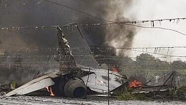 ನಾಸಿಕ್‌ನಲ್ಲಿ ಸುಖೋಯ್ ಯುದ್ಧ ವಿಮಾನ ಪತನ: ಪೈಲಟ್‌ಗಳು ಸುರಕ್ಷಿತ