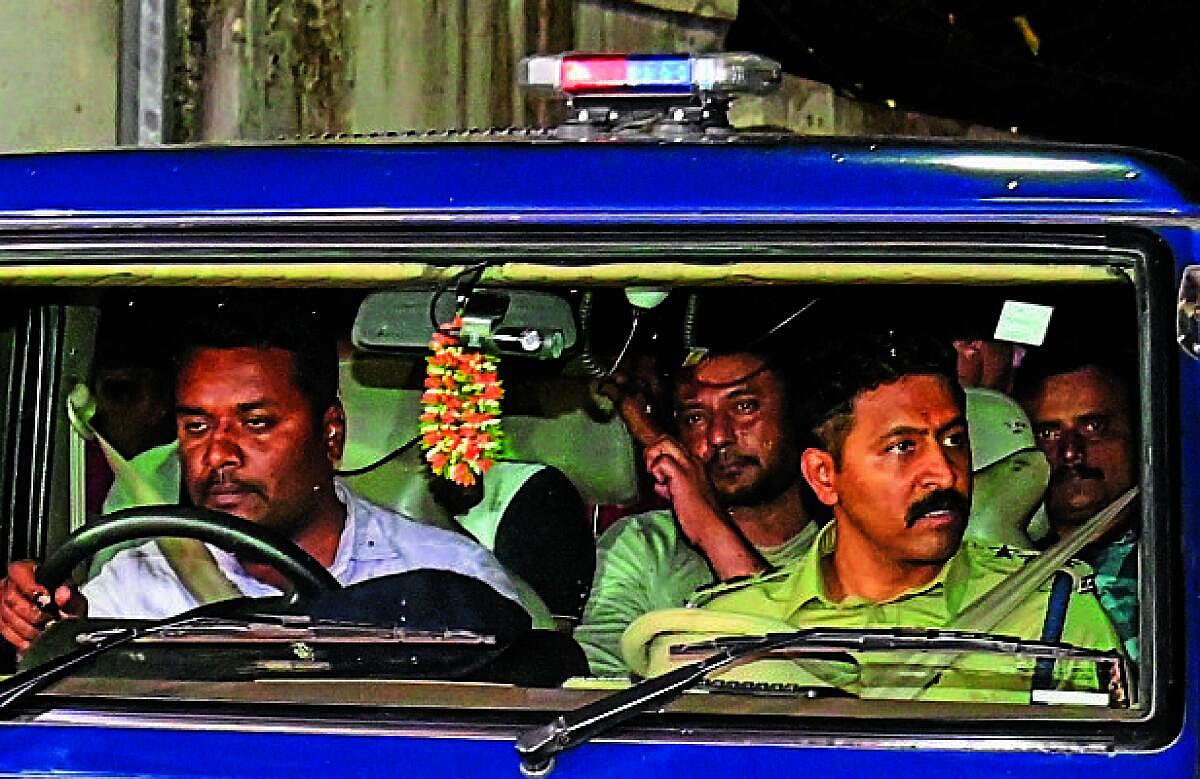 ರೇಣುಕಾಸ್ವಾಮಿ ಹತ್ಯೆ: ನಟ ದರ್ಶನ್ ಸೇರಿ 13 ಆರೋಪಿಗಳು 6 ದಿನ ಪೊಲೀಸ್ ವಶಕ್ಕೆ