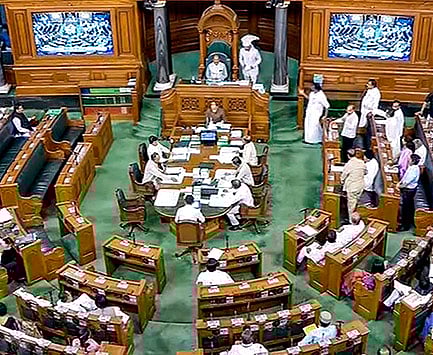 ಸಂಗತ: ಕದನ ಕಲಾಪದಲ್ಲಿ ‘ನೀನಾ- ನಾನಾ?’