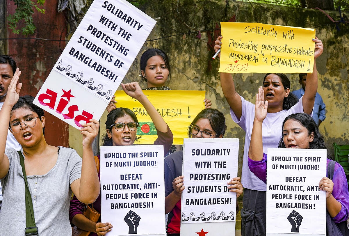 ಬಾಂಗ್ಲಾದೇಶದಿಂದ ತಾಯ್ನಾಡಿಗೆ ಮರಳಿದ 778 ಭಾರತೀಯ ವಿದ್ಯಾರ್ಥಿಗಳು