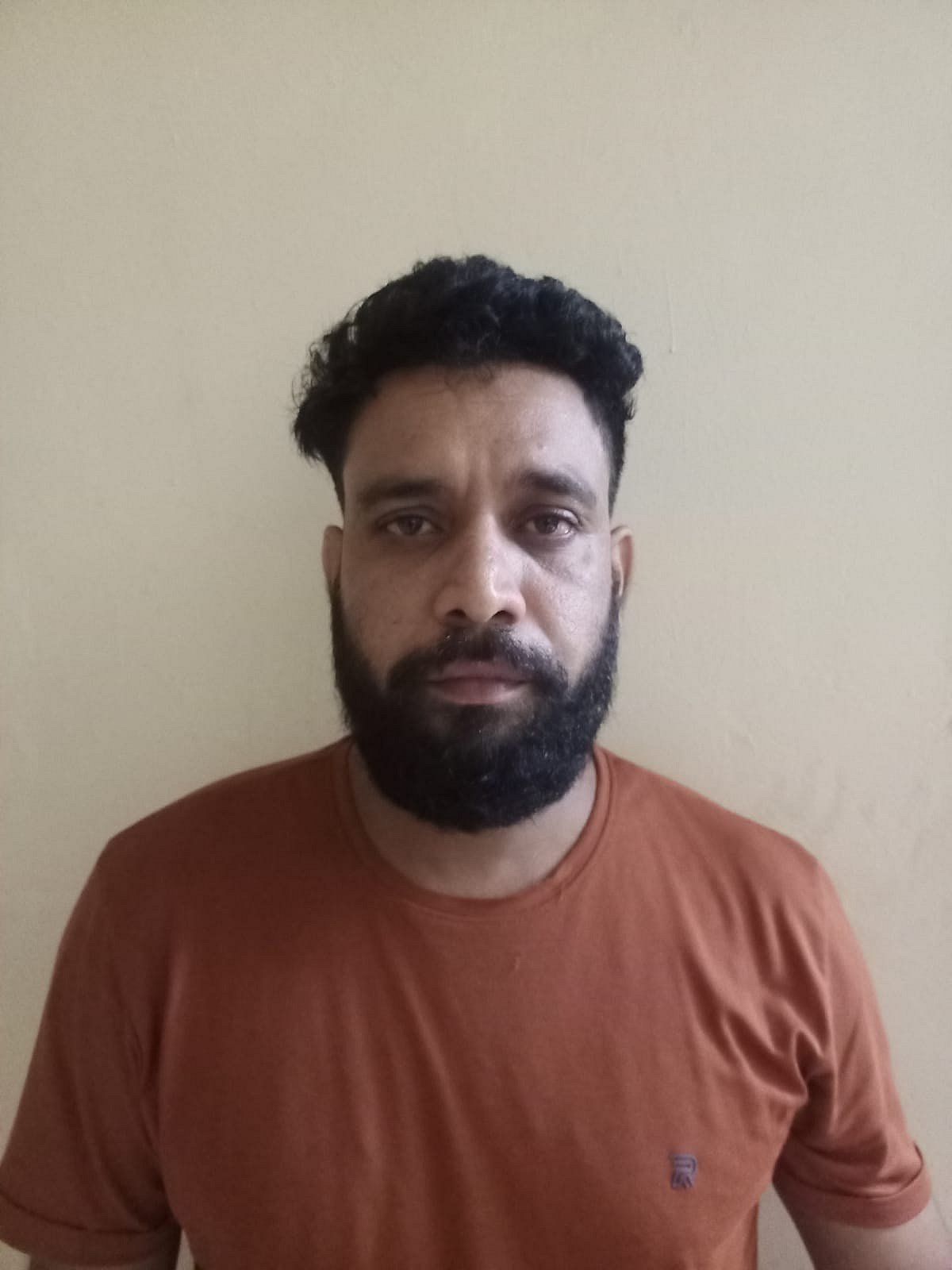 ಹುಬ್ಬಳ್ಳಿ | ಪೊಲೀಸ್ ಸಿಬ್ಬಂದಿ ಮೇಲೆ ಹಲ್ಲೆ: ಆರೋಪಿ ಕಾಲಿಗೆ ಗುಂಡು