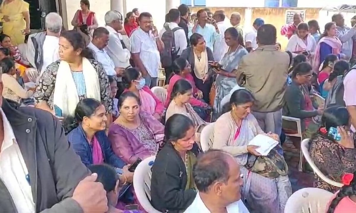 322 ಪ್ರಾಥಮಿಕ, 72 ಪ್ರೌಢಶಾಲಾ ಶಿಕ್ಷಕರ ವರ್ಗಾವಣೆ