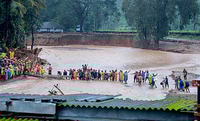 ರಕ್ಷಣಾ ಕಾರ್ಯಾಚರಣೆಯಲ್ಲಿ ರಕ್ಷಣಾ ಪಡೆ