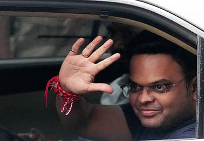 ಬಿಸಿಸಿಐ ಕಾರ್ಯದರ್ಶಿ  ಜಯ್‌ ಶಾ ವಿಮಾನ ನಿಲ್ದಾಣದಲ್ಲಿ ಬಂದಿಳಿದರು.