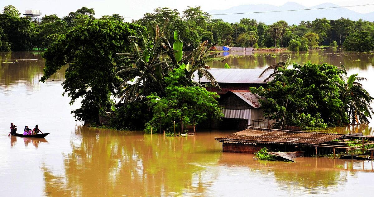 Assam Flood | ಅಸ್ಸಾಂ: ತೀವ್ರ ಪ್ರವಾಹ; 16.50 ಲಕ್ಷ ಜನ ಸಂಕಷ್ಟದಲ್ಲಿ