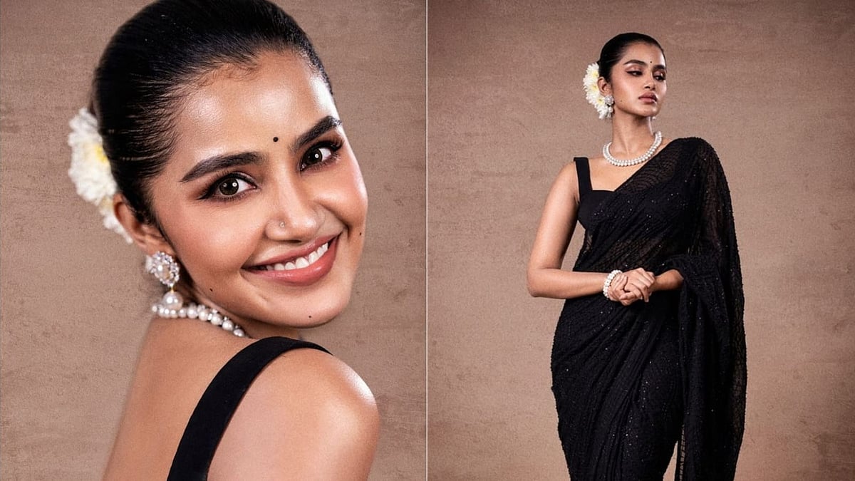 PHOTOS: ಸೀರೆ ತೊಟ್ಟು ನಗೆ ಬೀರಿದ ‘ಕರ್ಲಿ ಬ್ಯೂಟಿ’ ಅನುಪಮಾ ಪರಮೇಶ್ವರನ್