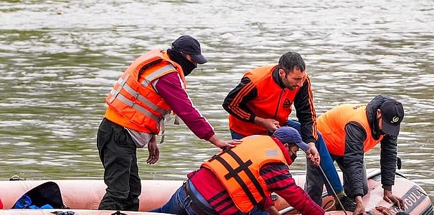 ಥಾಣೆ | ಭಾರಿ ಮಳೆ, ರೆಸಾರ್ಟ್ ಜಲಾವೃತ: ಎನ್‌ಡಿಆರ್‌ಎಫ್‌ನಿಂದ 49 ಮಂದಿಯ ರಕ್ಷಣೆ