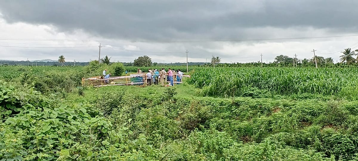 ಮೊರಾರ್ಜಿ ಶಾಲೆ ವಿದ್ಯಾರ್ಥಿನಿ ಸಾವು: ಹೂತಿದ್ದ ಮೃತದೇಹ ಹೊರಗೆ ತೆಗೆದ ಪೊಲೀಸರು