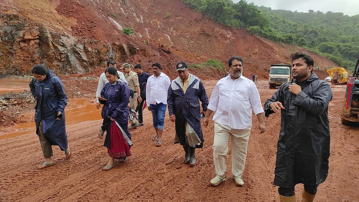 ಶಿರೂರು ಗುಡ್ಡ ಕುಸಿತ ದುರಂತ: ಚುರುಕುಗೊಂಡ ಕಾರ್ಯಾಚರಣೆ, ಸಚಿವರಿಂದ ಪರಿಶೀಲನೆ