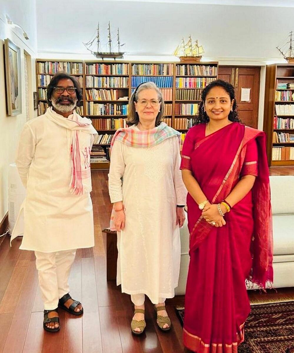 ಕಾಂಗ್ರೆಸ್ ನಾಯಕಿ ಸೋನಿಯಾ ಗಾಂಧಿ ಭೇಟಿಯಾದ ಜಾರ್ಖಂಡ್ ಸಿಎಂ ಹೇಮಂತ್ ಸೊರೇನ್  