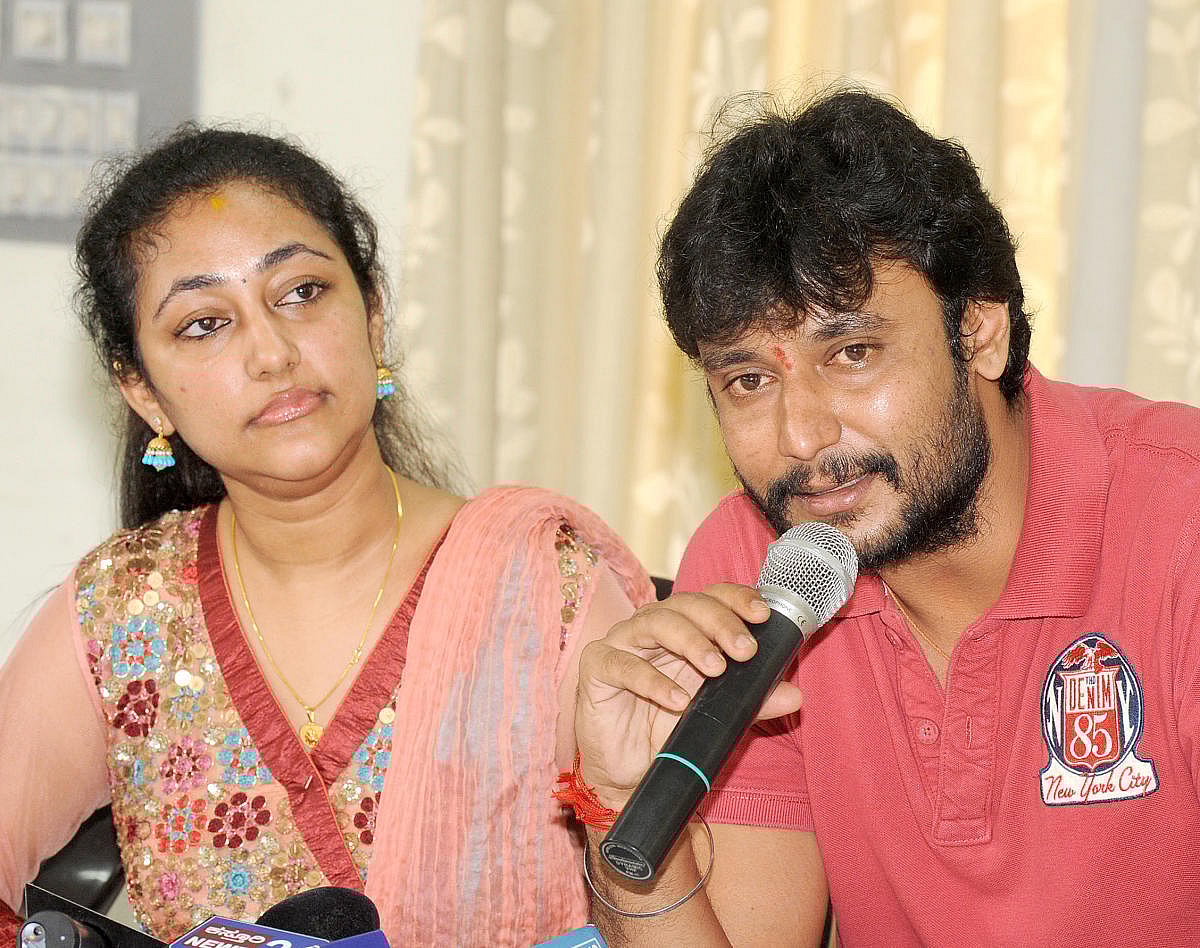 ಉಪ ಮುಖ್ಯಮಂತ್ರಿ ಡಿ.ಕೆ. ಶಿವಕುಮಾರ್ ಭೇಟಿಯಾದ ನಟ ದರ್ಶನ್ ಪತ್ನಿ ವಿಜಯಲಕ್ಷ್ಮಿ