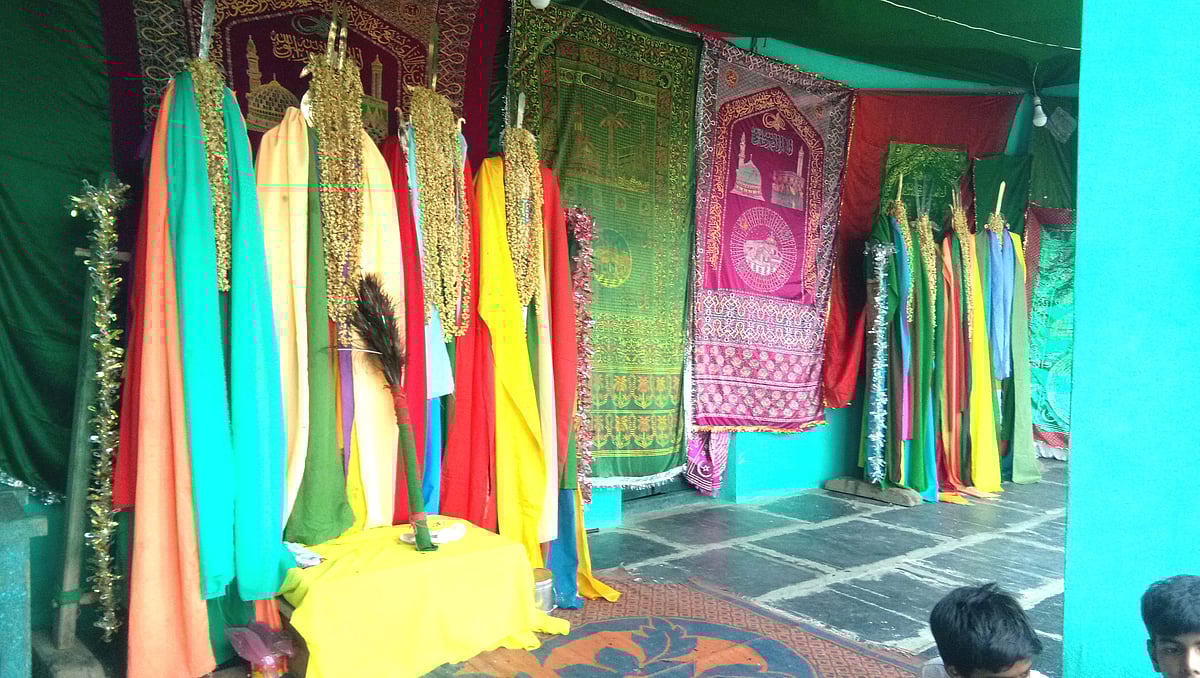 ಮೊಳಕಾಲ್ಮುರು: 45 ಕಡೆ ಪೀರಲ ದೇವರುಗಳ ಪ್ರತಿಷ್ಠಾಪನೆ