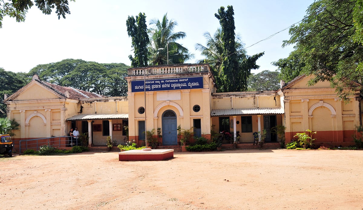 ಪ್ರವೇಶ ಪತ್ರ ತಡ: ವಿದ್ಯಾರ್ಥಿಗಳ ಪರದಾಟ