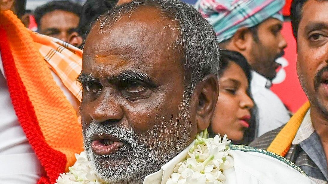 ಅವಮಾನ ಸಹಿಸಲ್ಲ | ಅಪ್ಪನ ಹೆಸರಿನಲ್ಲಿ ಮಾಲ್ ಕಟ್ತೇವಿ: ರೈತ ಫಕೀರಪ್ಪನ ಮಕ್ಕಳು