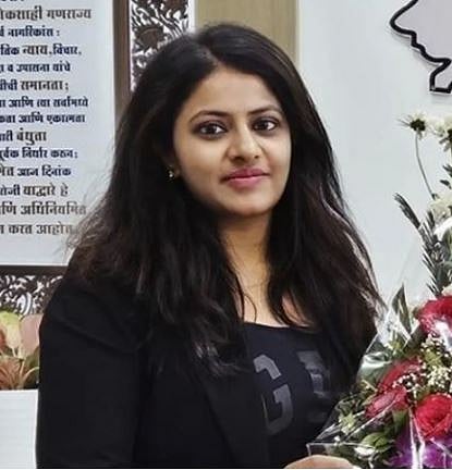 ವಿವಾದಿತ ಐಎಎಸ್ ಅಧಿಕಾರಿ ಪೂಜಾ ಖೇಡ್ಕರ್ ಮನೆ ಪಕ್ಕದ ಅಕ್ರಮ ಕಟ್ಟಡ ತೆರವು