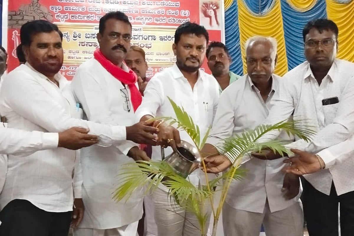 ಕಟ್ಟಡ ಕಾರ್ಮಿಕರ ಸಮಸ್ಯೆ ಸಚಿವರೊಂದಿಗೆ ಚರ್ಚೆ: ಶಾಸಕ ಬಸವರಾಜು ವಿ. ಶಿವಗಂಗಾ