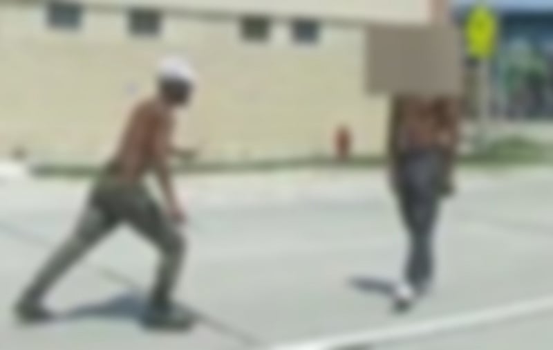 ರಿಪಬ್ಲಿಕನ್ ಸಮಾವೇಶದ ಸಮೀಪ ಚಾಕು ಹಿಡಿದು ನಿಂತಿದ್ದ ವ್ಯಕ್ತಿಯ ಗುಂಡಿಕ್ಕಿ ಹತ್ಯೆ