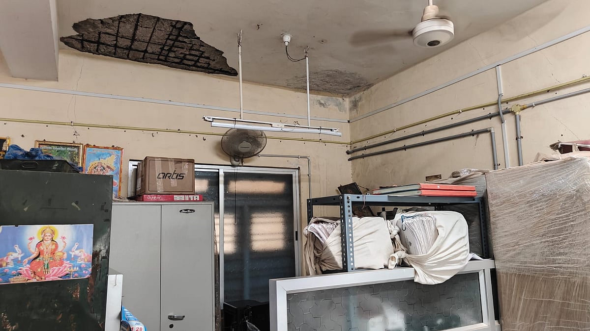 ನವಲಗುಂದ: ಕೃಷಿ ಇಲಾಖೆ ಕಚೇರಿ ಕಟ್ಟಡ ಶಿಥಿಲ