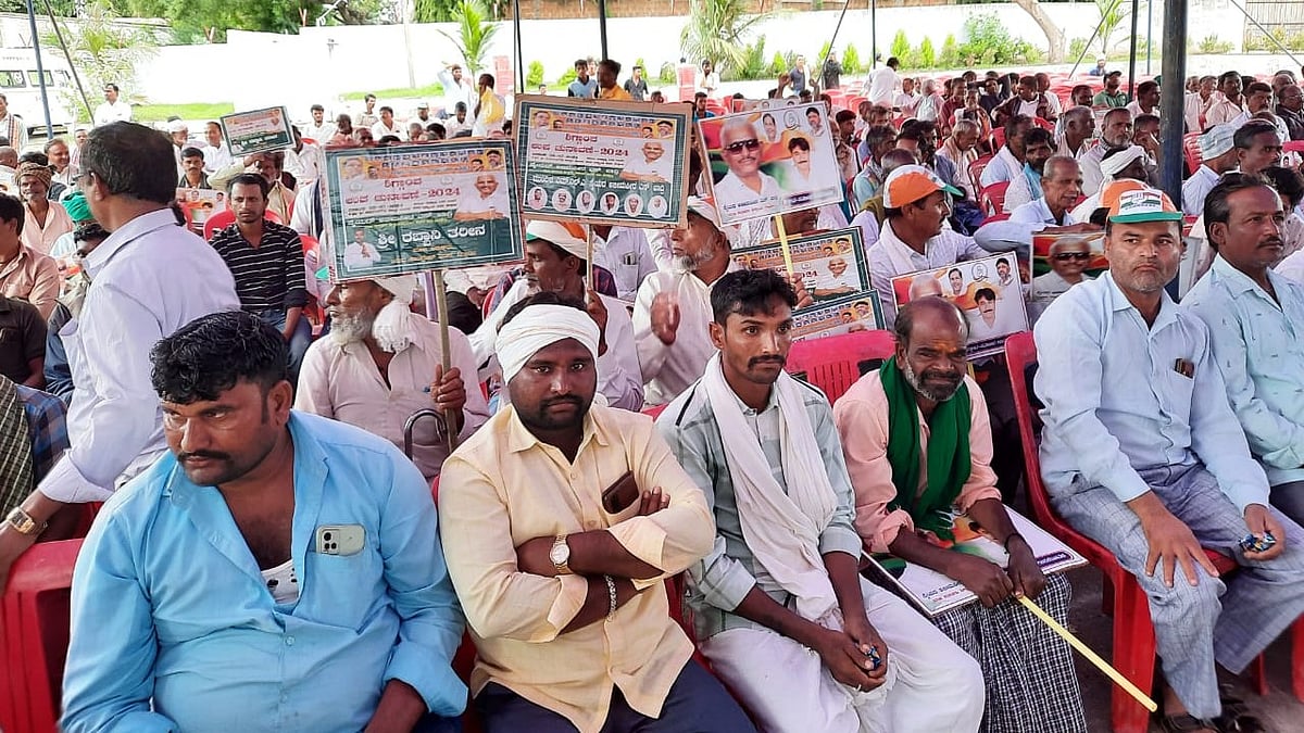 ಶಿಗ್ಗಾವಿ ಉಪಚುನಾವಣೆ: ಕಾಂಗ್ರೆಸ್ ಸಭೆಗೂ ಮುನ್ನ ಆಕಾಂಕ್ಷಿಗಳ ಬಣ ಶಕ್ತಿ ಪ್ರದರ್ಶನ