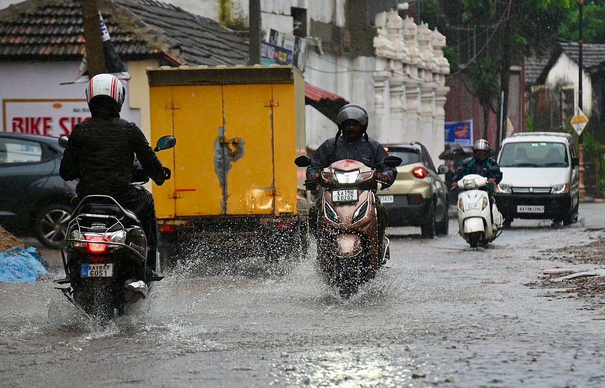 Karnataka Rains | ದಕ್ಷಿಣ ಕನ್ನಡ ಜಿಲ್ಲೆಯಲ್ಲಿ ಶಾಲಾ– ಕಾಲೇಜುಗಳಿಗೆ ರಜೆ ಘೋಷಣೆ