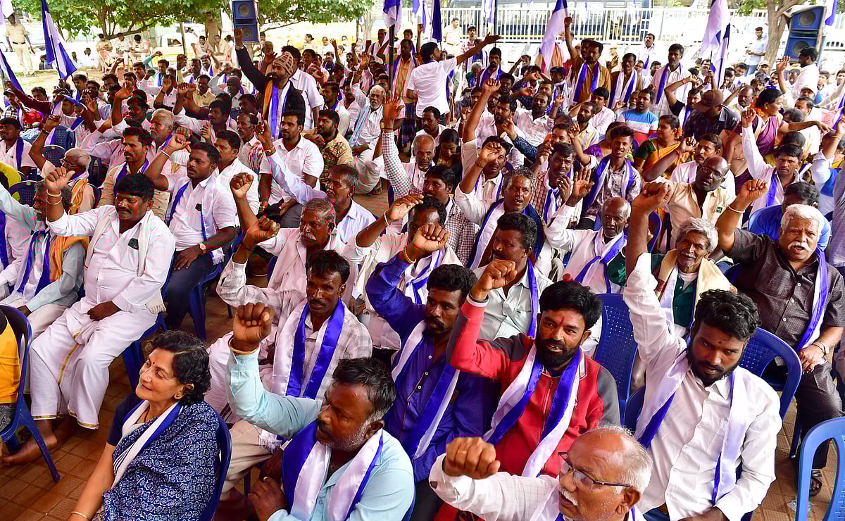 ವಾಲ್ಮೀಕಿ ನಿಗಮದ ಹಗರಣ: ಆರೋಪಿಗಳ ಬಂಧನಕ್ಕೆ ಆಗ್ರಹ