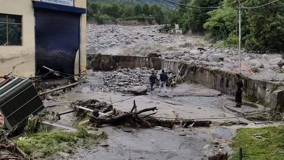 ಹಿಮಾಚಲ ಪ್ರದೇಶ: ಮೇಘಸ್ಫೋಟದಿಂದ ಪ್ರವಾಹ ಸ್ಥಿತಿ; ರಾಷ್ಟ್ರೀಯ ಹೆದ್ದಾರಿ–3 ಬಂದ್‌