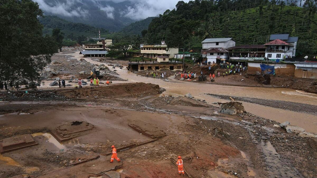 ಪ್ರವಾಸಿಗರ ಪಾಲಿನ ಸ್ವರ್ಗ ವಯನಾಡಿನ ಗ್ರಾಮಗಳಲ್ಲಿ ಈಗಿರುವುದು ಕಲ್ಲುಮಣ್ಣುಗಳ ರಾಶಿ