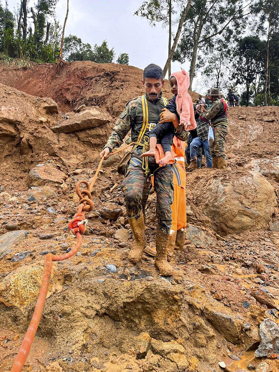 Wayanad Landslide: ಅನಾಥ ಮಕ್ಕಳಿಗೆ ಎದೆಹಾಲುಣಿಸಲು ಹೊರಟ ಎರಡು ಮಕ್ಕಳ ತಾಯಿ