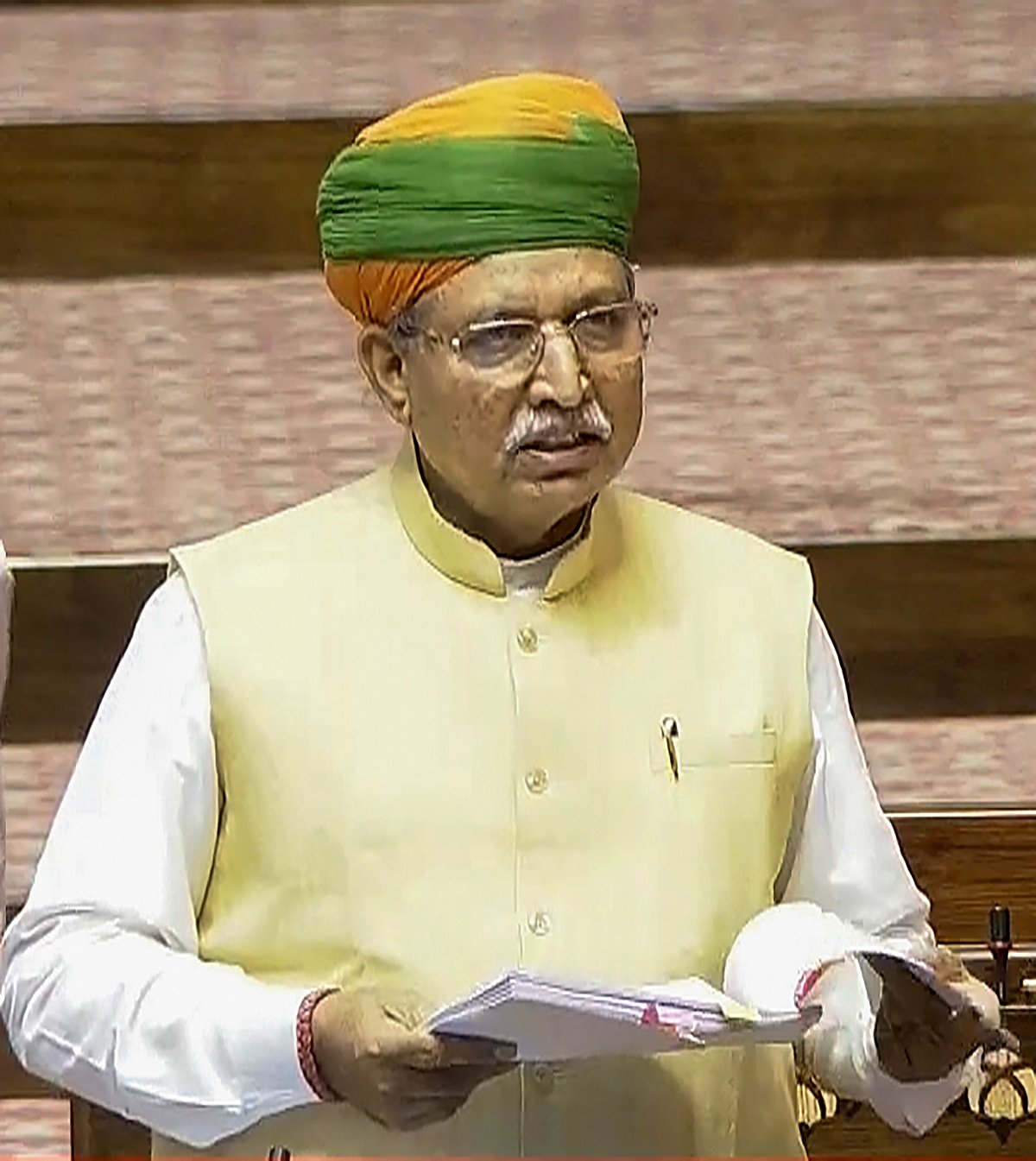 ಏಕಕಾಲದಲ್ಲಿ ಚುನಾವಣೆ ಮಸೂದೆ ಲೋಕಸಭೆಯಲ್ಲಿ ಮಂಡನೆ: ಜೆಪಿಸಿಗೆ ಸರ್ಕಾರದ ಇಂಗಿತ