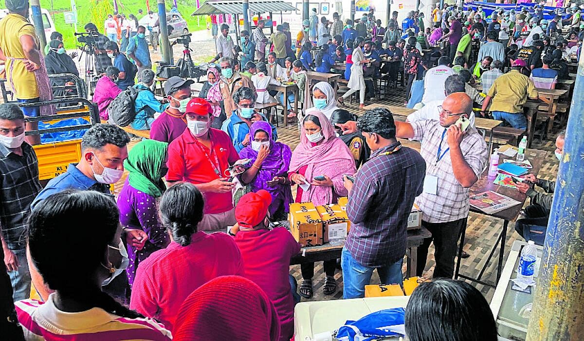 Wayanad Landslide | ಭೂಕುಸಿತ: ಇನ್ನೂ 300 ಜನರು ನಾಪತ್ತೆ