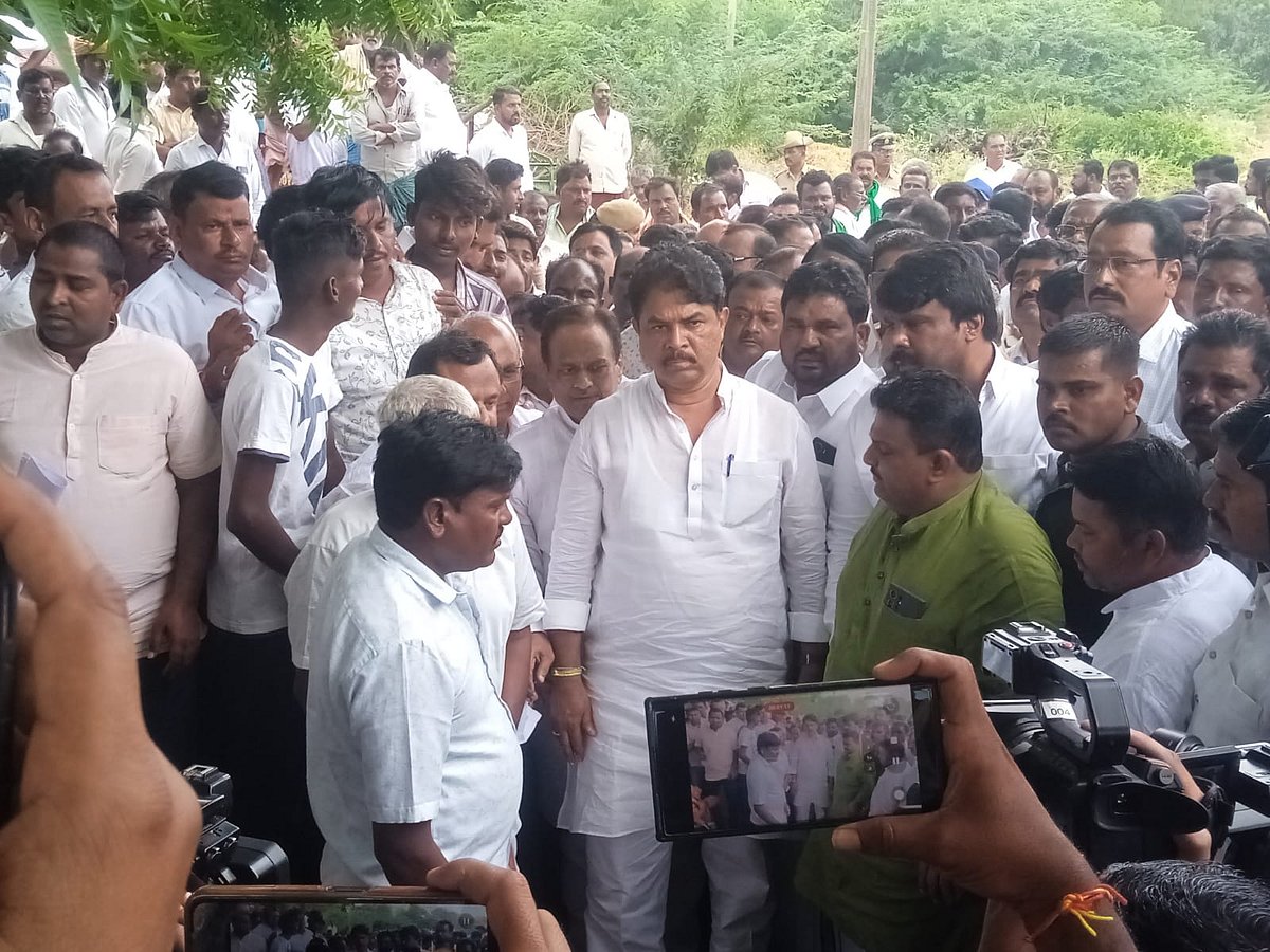 ಕೊಪ್ಪಳ: ಮೃತ ಪಿಎಸ್ಐ ಪರಶುರಾಮ್ ‌ಕುಟುಂಬಕ್ಕೆ ಬಿಜೆಪಿ ನಾಯಕರಿಂದ ಸಾಂತ್ವನ