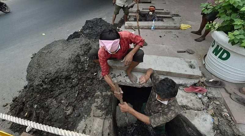 2014ರಿಂದೀಚೆಗೆ ಸ್ವಚ್ಛತಾ ಕಾರ್ಯದಲ್ಲಿ ತೊಡಗಿದ್ದಾಗಲೇ 453 ಪೌರ ಕಾರ್ಮಿಕರ ಸಾವು!