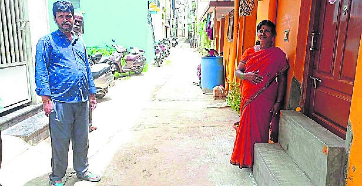 ಗುಟ್ಟೆ ಆಂಜನೇಯಸ್ವಾಮಿ ರಸ್ತೆಯ ನಿವಾಸಿಗಳಿಗೆ ರಾಜಕಾಲುವೆ ಕಂಟಕ