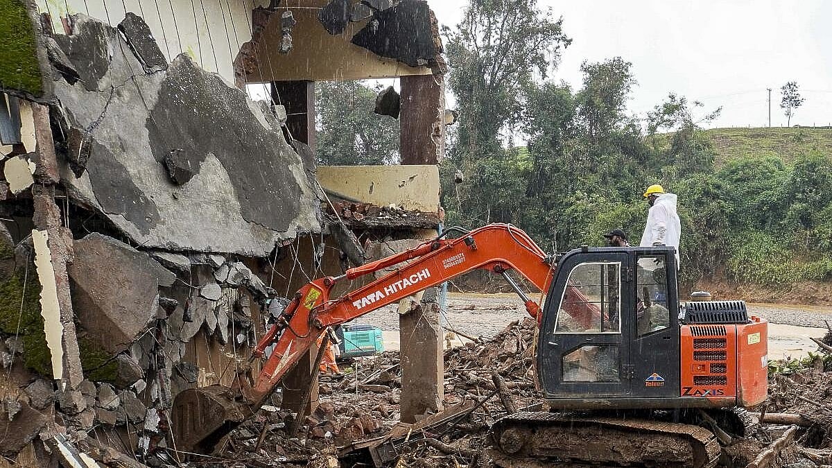 ವಯನಾಡು: ಮೃತದೇಹಗಳನ್ನು ನೋಡಿ ಕಂಗಾಲಾದ JCB ಚಾಲಕರು! ಮಾನಸಿಕ ಆರೋಗ್ಯ ತಪಾಸಣೆ