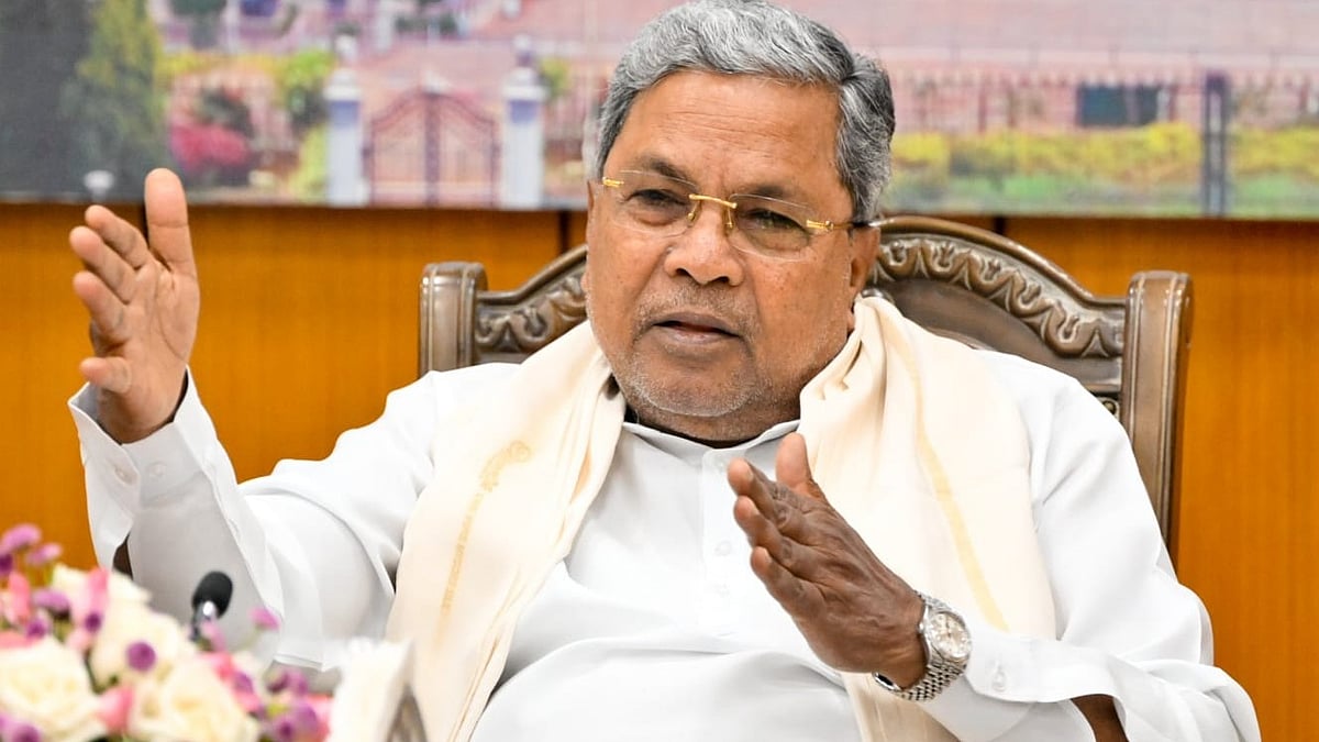 ಕಾಳಿನದಿ ಸೇತುವೆ ಕುಸಿತ: ಉತ್ತರ ಕನ್ನಡ DCಯಿಂದ ಮಾಹಿತಿ ಪಡೆದ CM ಸಿದ್ದರಾಮಯ್ಯ 