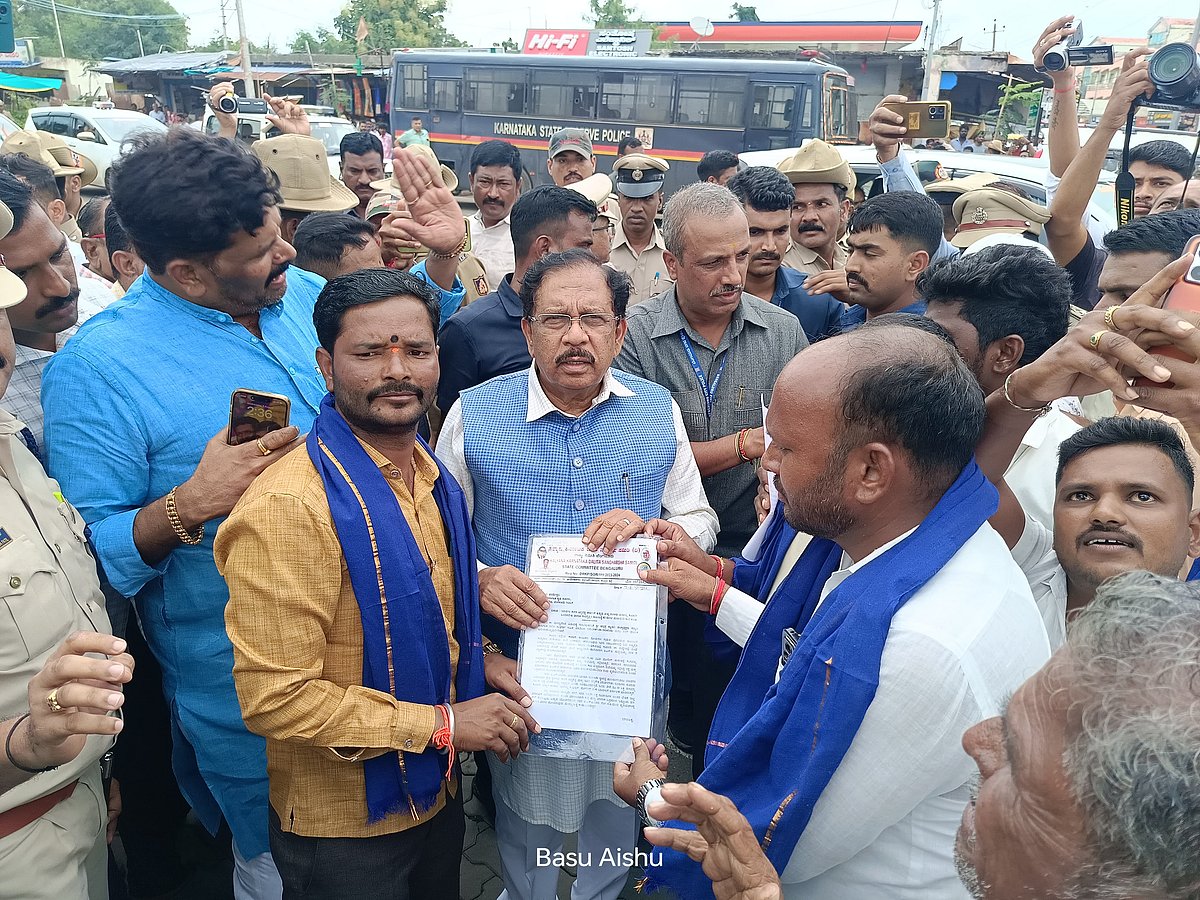 ಕಾರಟಗಿ | ಪಿಎಸ್‌ಐ ಕುಟುಂಬಕ್ಕೆ ₹2 ಕೋಟಿ ಪರಿಹಾರ ನೀಡಿ: ಆಗ್ರಹ