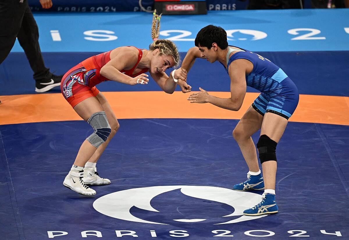 Paris Olympics | ಅಮೆರಿಕದ ಬಲಶಾಲಿ ಹೆಲೆನ್ ವಿರುದ್ಧ ಅನ್ಶು ಮಲಿಕ್‌ಗೆ ಸೋಲು