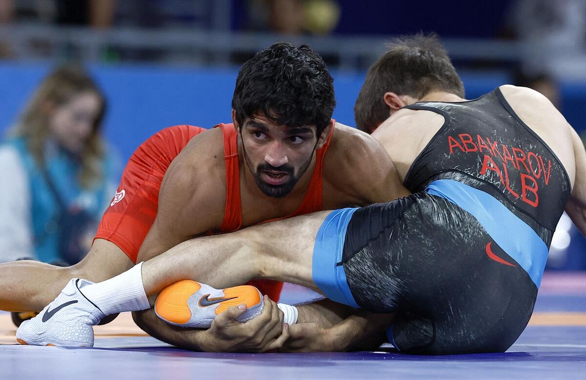 ಕುಸ್ತಿಯಲ್ಲಿ ಸೆಮಿಫೈನಲ್‌ಗೆ ಲಗ್ಗೆ ಇಟ್ಟ ಅಮನ್, ಪದಕಕ್ಕೆ ಇನ್ನೊಂದೇ ಮೆಟ್ಟಿಲು!