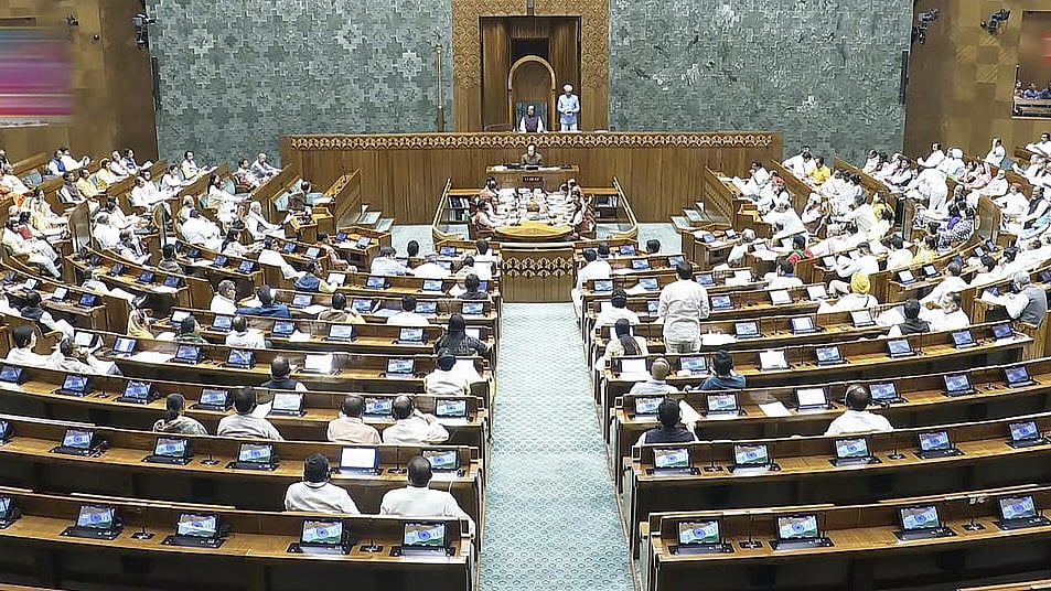 ವಕ್ಫ್‌ ತಿದ್ದುಪಡಿ ಮಸೂದೆ ಮಂಡನೆ ವಿರೋಧಿಸಿ ಕಾಂಗ್ರೆಸ್‌ನಿಂದ ನೋಟಿಸ್‌