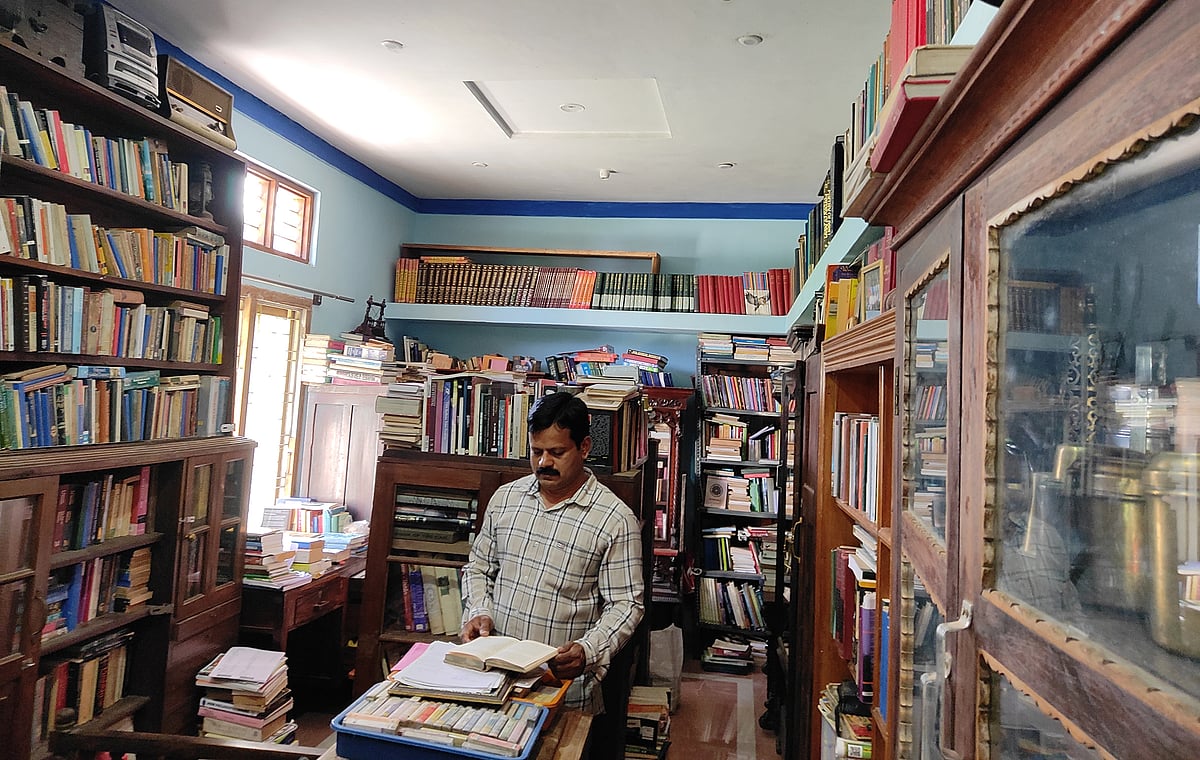 ಓದಿನ ಹಸಿವು ನೀಗಿಸುವ ಸಂಜಯ್‌ಕುಮಾರ್‌:ಮನೆಯ ಗ್ರಂಥಾಲಯದಲ್ಲಿ 15 ಸಾವಿರ ಪುಸ್ತಕಗಳು