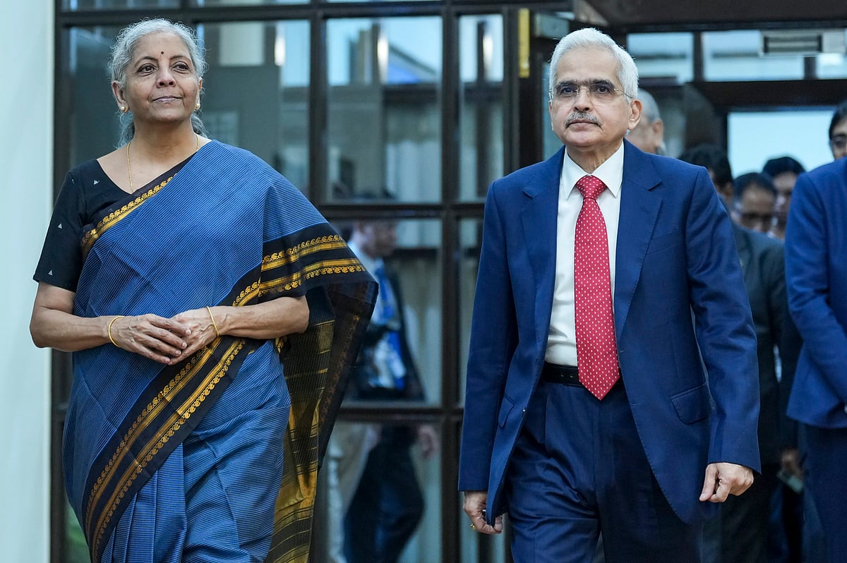 ಬ್ಯಾಂಕ್‌ಗಳ ಕಿವಿ ಹಿಂಡಿದ ನಿರ್ಮಲಾ ಸೀತಾರಾಮನ್‌ 