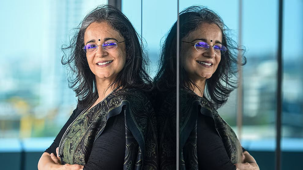 ಹಿಂಡನ್‌ಬರ್ಗ್ ಸೆಬಿ ವಿಶ್ವಾಸಾರ್ಹತೆಯ ಮೇಲೆ ದಾಳಿ ನಡೆಸುತ್ತಿದೆ: ಬುಚ್