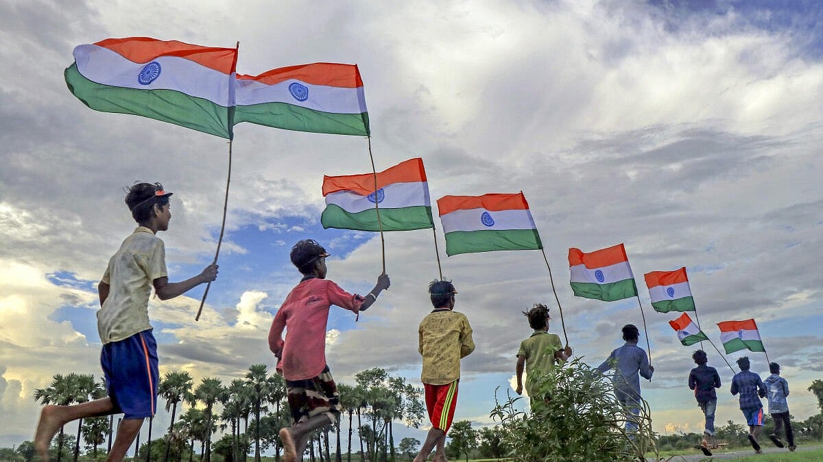 ಸ್ವಾತಂತ್ರ್ಯೋತ್ಸವ: PM ಉಲ್ಲೇಖಿಸಿದ ಸಾಧಕರಿಗೆ ರಾಜಭವನದ ‘@ ಹೋಮ್’ಗೆ ಆಹ್ವಾನ–MHA