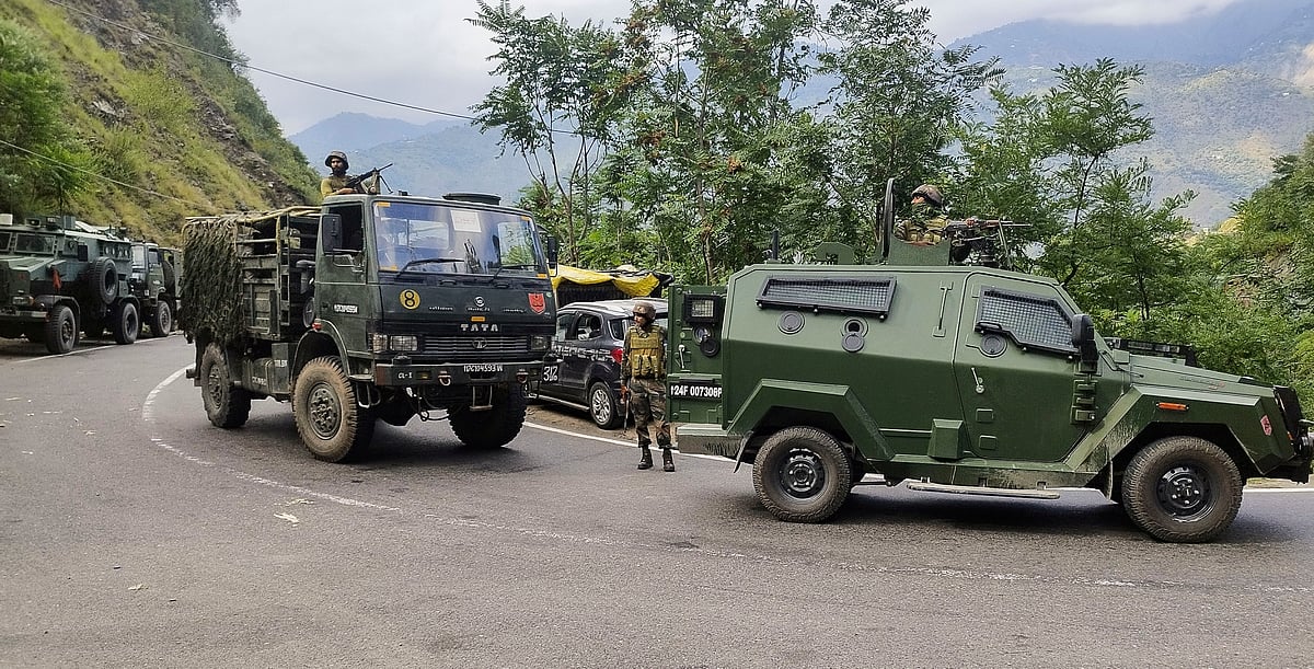 ಜಮ್ಮು-ಕಾಶ್ಮೀರ:ಭಯೋತ್ಪಾದಕರೊಂದಿಗೆ ಗುಂಡಿನ ಚಕಮಕಿ; ಪೊಲೀಸ್ ಅಧಿಕಾರಿ ಹುತಾತ್ಮ