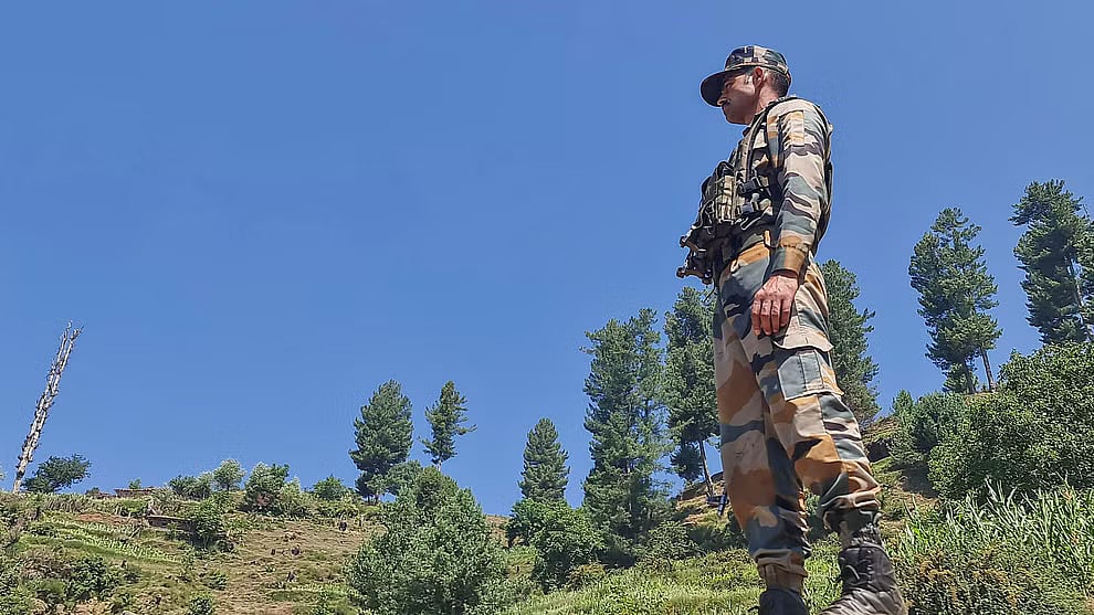 ಜಮ್ಮು ಮತ್ತು ಕಾಶ್ಮೀರ: ಭಯೋತ್ಪಾದಕರ ವಿರುದ್ಧ ಕಾರ್ಯಾಚರಣೆ ಆರಂಭಿಸಿದ ಸೇನೆ