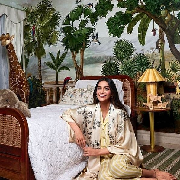 Video: ಬೆರಗು ಮೂಡಿಸಿದ ಸೋನಮ್ ಕಪೂರ್ ಮುಂಬೈ ಮನೆಯ ಅದ್ಧುತ ಒಳಾಂಗಣ ವಿನ್ಯಾಸ