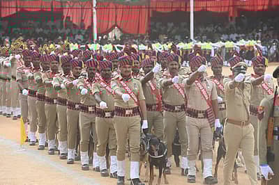 ಶ್ವಾನದಳದಿಂದ ಪಥಸಂಚಲನ