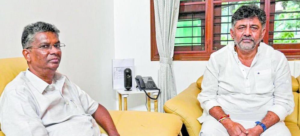 ಸತೀಶ– ಶಿವಕುಮಾರ್‌ ಮುಖಾಮುಖಿ