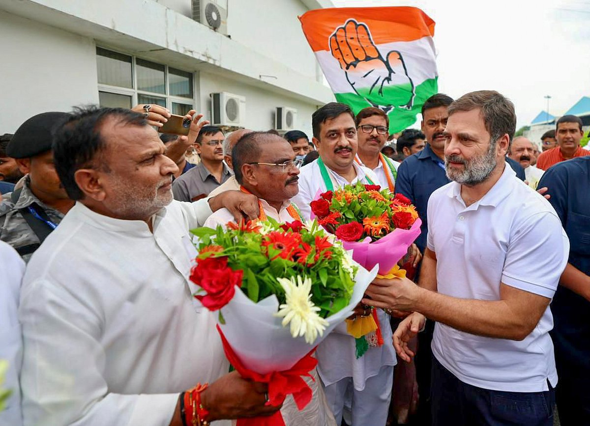 ಹತ್ಯೆಯಾದ ದಲಿತ ಯುವಕನ ಕುಟುಂಬಸ್ಥರ ಭೇಟಿಯಾದ ರಾಹುಲ್‌