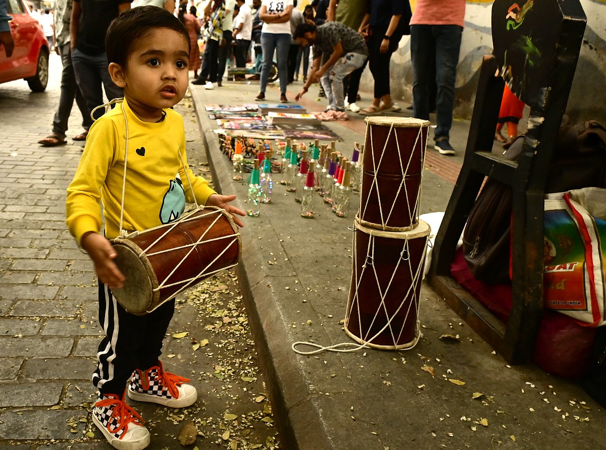 ಪಿಕ್ಚರ್ ಪ್ಯಾಲೆಸ್ | ಆಡು ಆಟ ಆಡು